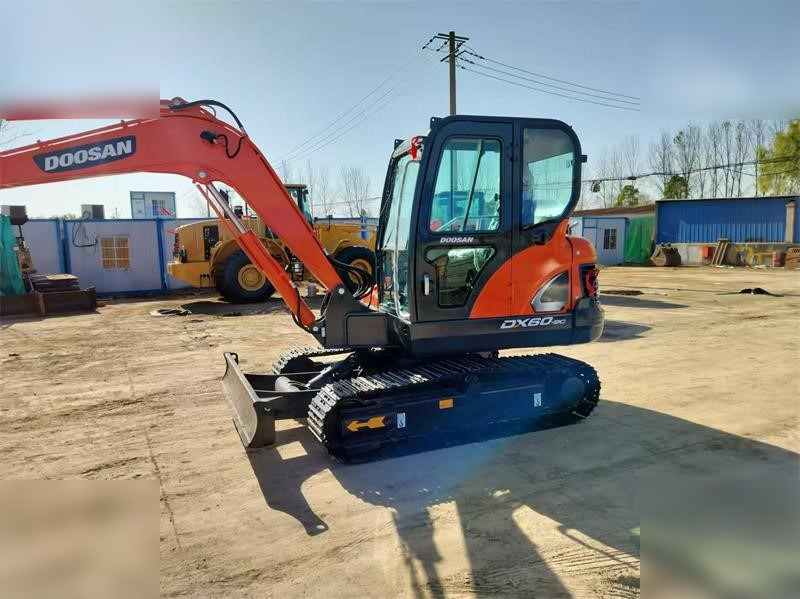 DOOSAN DX60-9C - Bager guseničar: slika 5 DOOSAN DX60-9C - Bager guseničar: slika 5