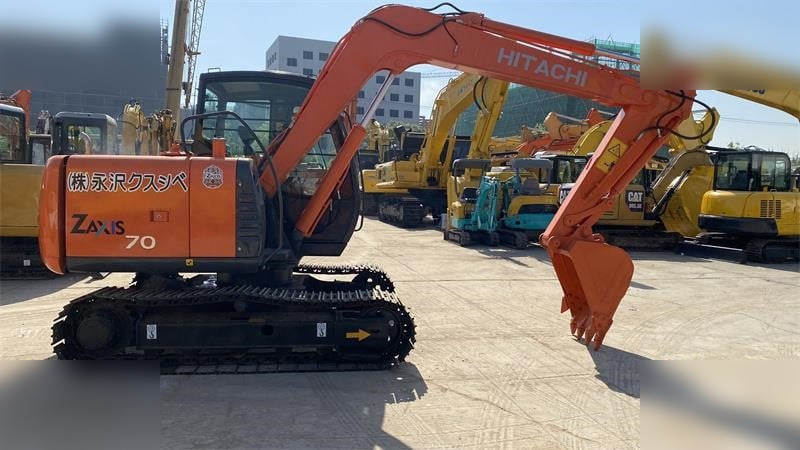 HITACHI ZX70 - Bager guseničar: slika 1 HITACHI ZX70 - Bager guseničar: slika 1