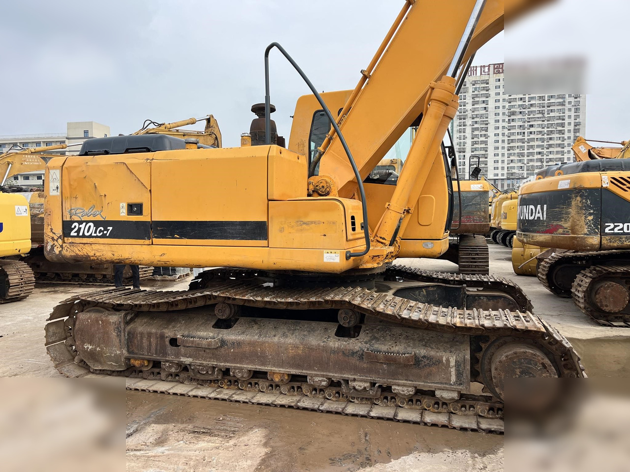 HYUNDAI ROBEX 210 LC-7 - Bager guseničar: slika 4 HYUNDAI ROBEX 210 LC-7 - Bager guseničar: slika 4