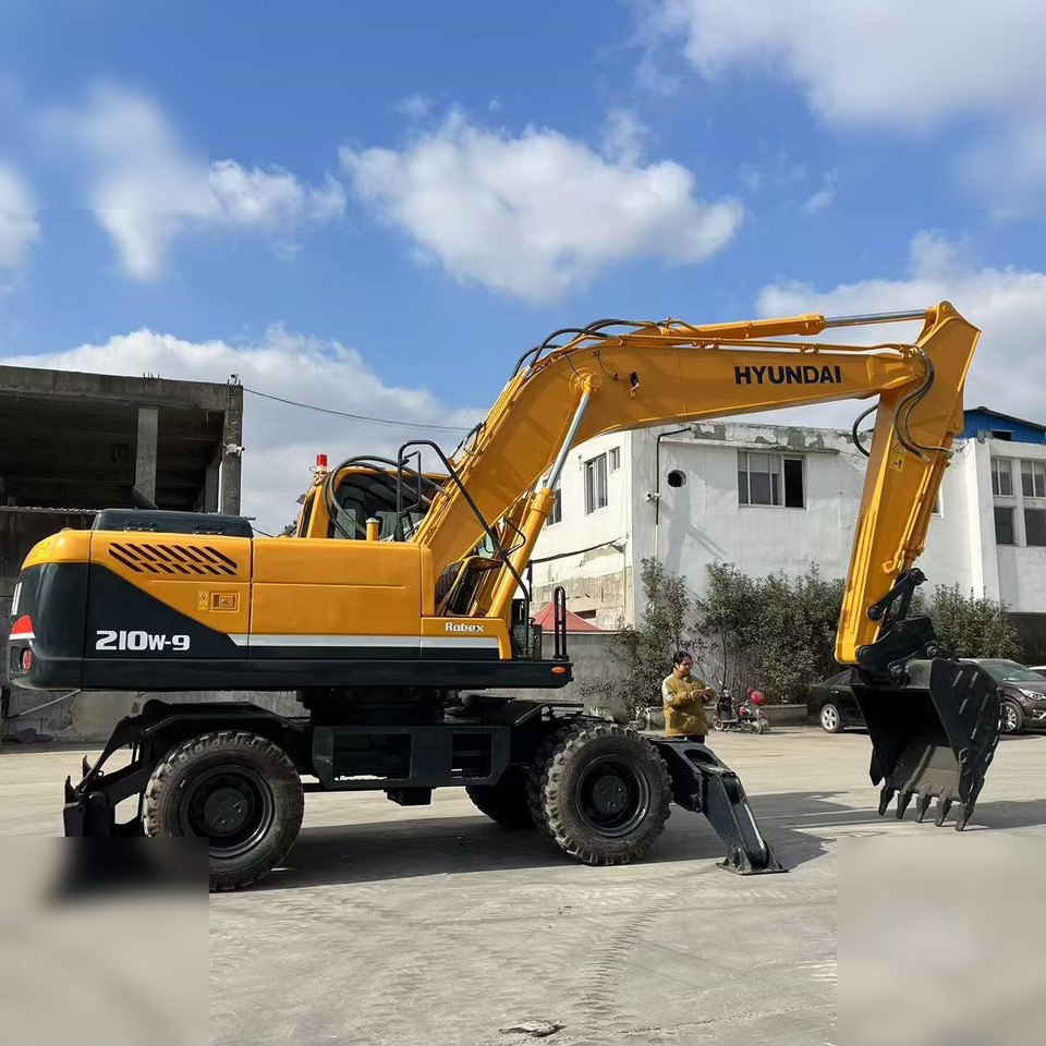 HYUNDAI ROBEX 210W-9 - Bager točkaš: slika 3 HYUNDAI ROBEX 210W-9 - Bager točkaš: slika 3