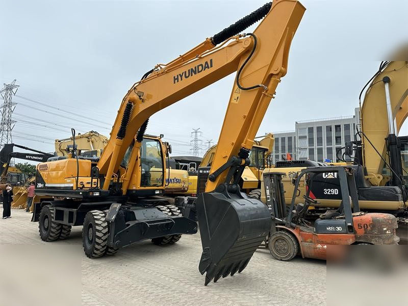 HYUNDAI ROBEX 210W-9 - Bager točkaš: slika 3 HYUNDAI ROBEX 210W-9 - Bager točkaš: slika 3