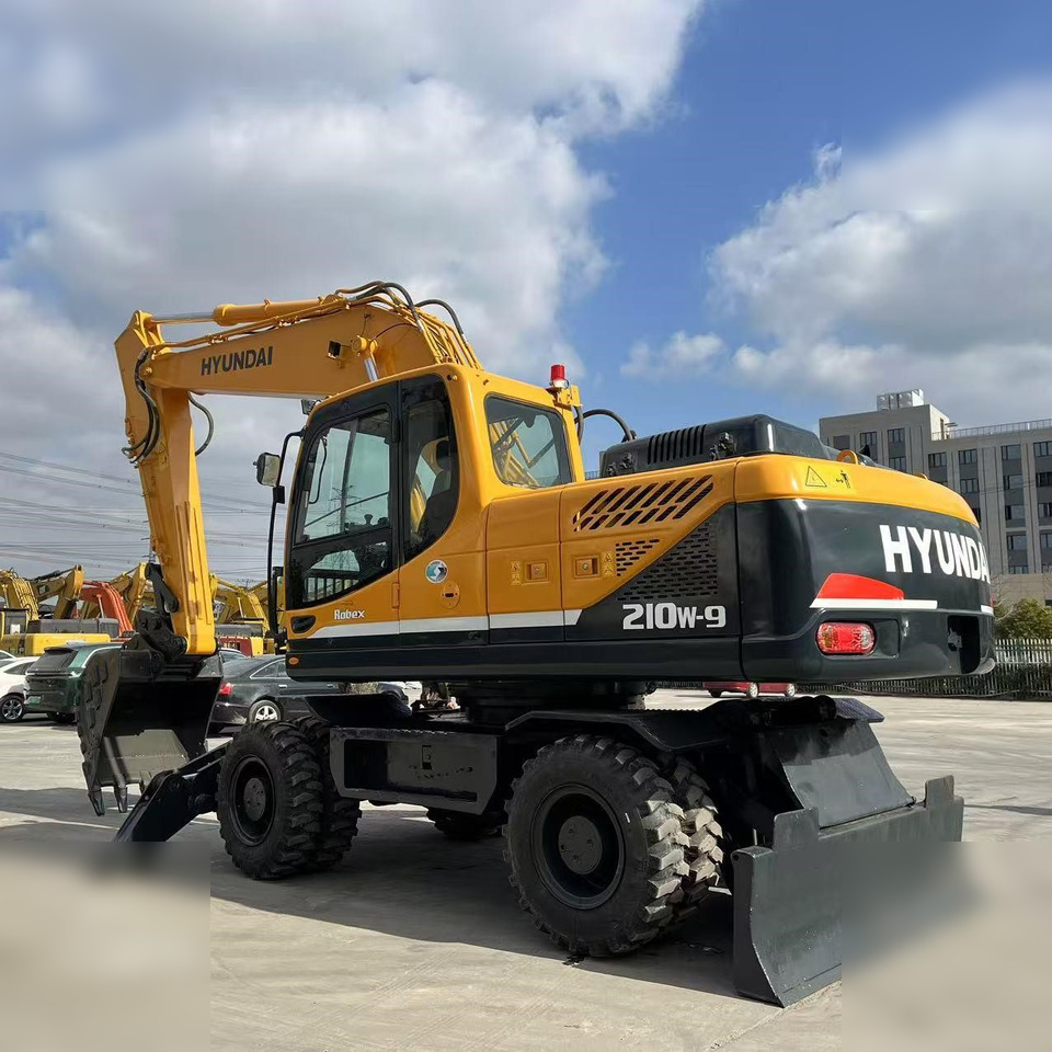 HYUNDAI ROBEX 210W-9 - Bager točkaš: slika 1 HYUNDAI ROBEX 210W-9 - Bager točkaš: slika 1