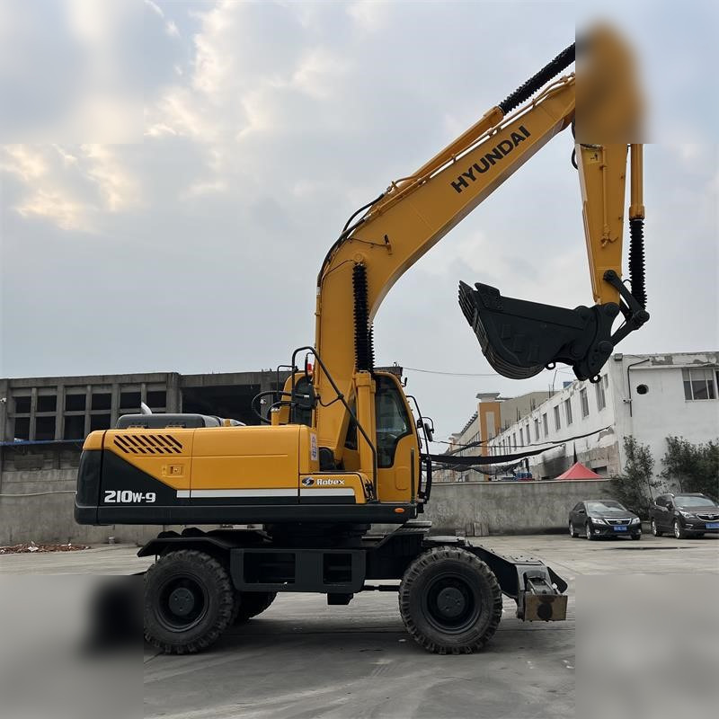 HYUNDAI ROBEX 210W-9 - Bager točkaš: slika 2 HYUNDAI ROBEX 210W-9 - Bager točkaš: slika 2