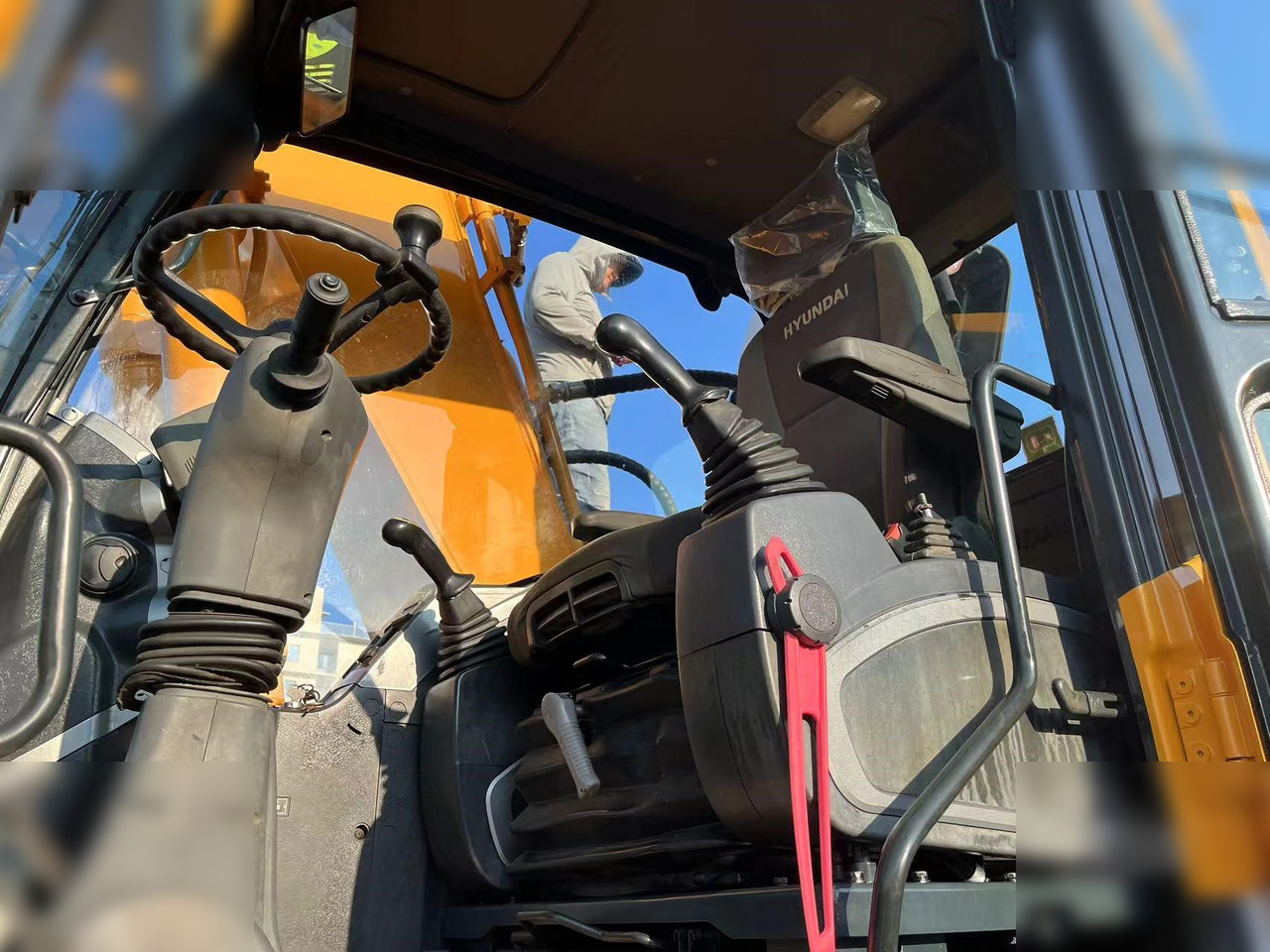 Bager točkaš HYUNDAI ROBEX 210W-9: slika 10