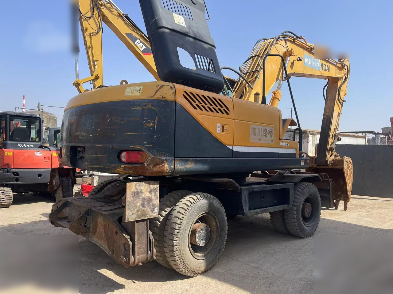 HYUNDAI ROBEX 210W-9 - Bager točkaš: slika 3 HYUNDAI ROBEX 210W-9 - Bager točkaš: slika 3