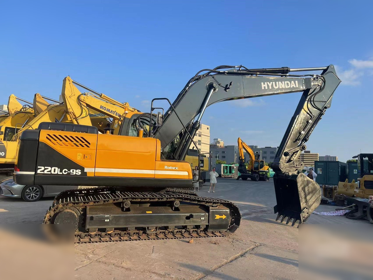 HYUNDAI ROBEX 220 LC-9S - Bager guseničar: slika 2 HYUNDAI ROBEX 220 LC-9S - Bager guseničar: slika 2