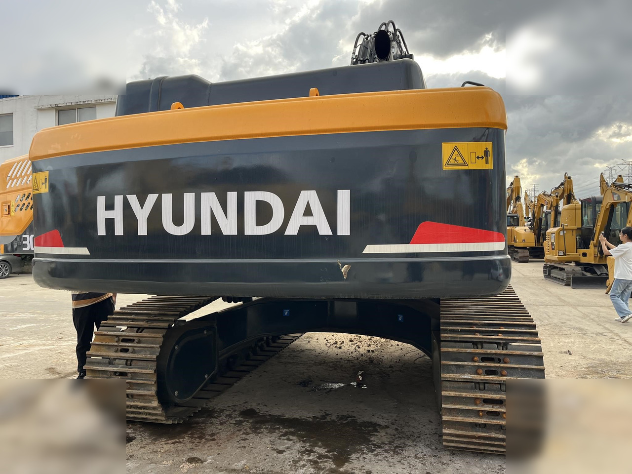 HYUNDAI ROBEX 300 LC-9 - Bager guseničar: slika 3 HYUNDAI ROBEX 300 LC-9 - Bager guseničar: slika 3