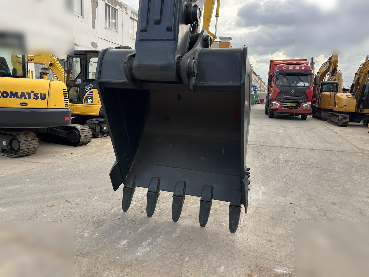 HYUNDAI ROBEX 300 LC-9 - Bager guseničar: slika 5 HYUNDAI ROBEX 300 LC-9 - Bager guseničar: slika 5