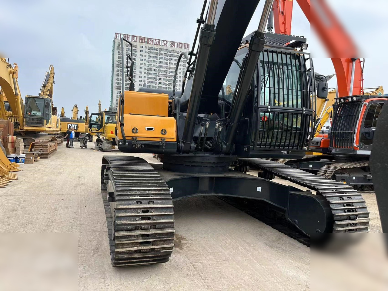 HYUNDAI ROBEX 330 LC-9S - Bager guseničar: slika 3 HYUNDAI ROBEX 330 LC-9S - Bager guseničar: slika 3