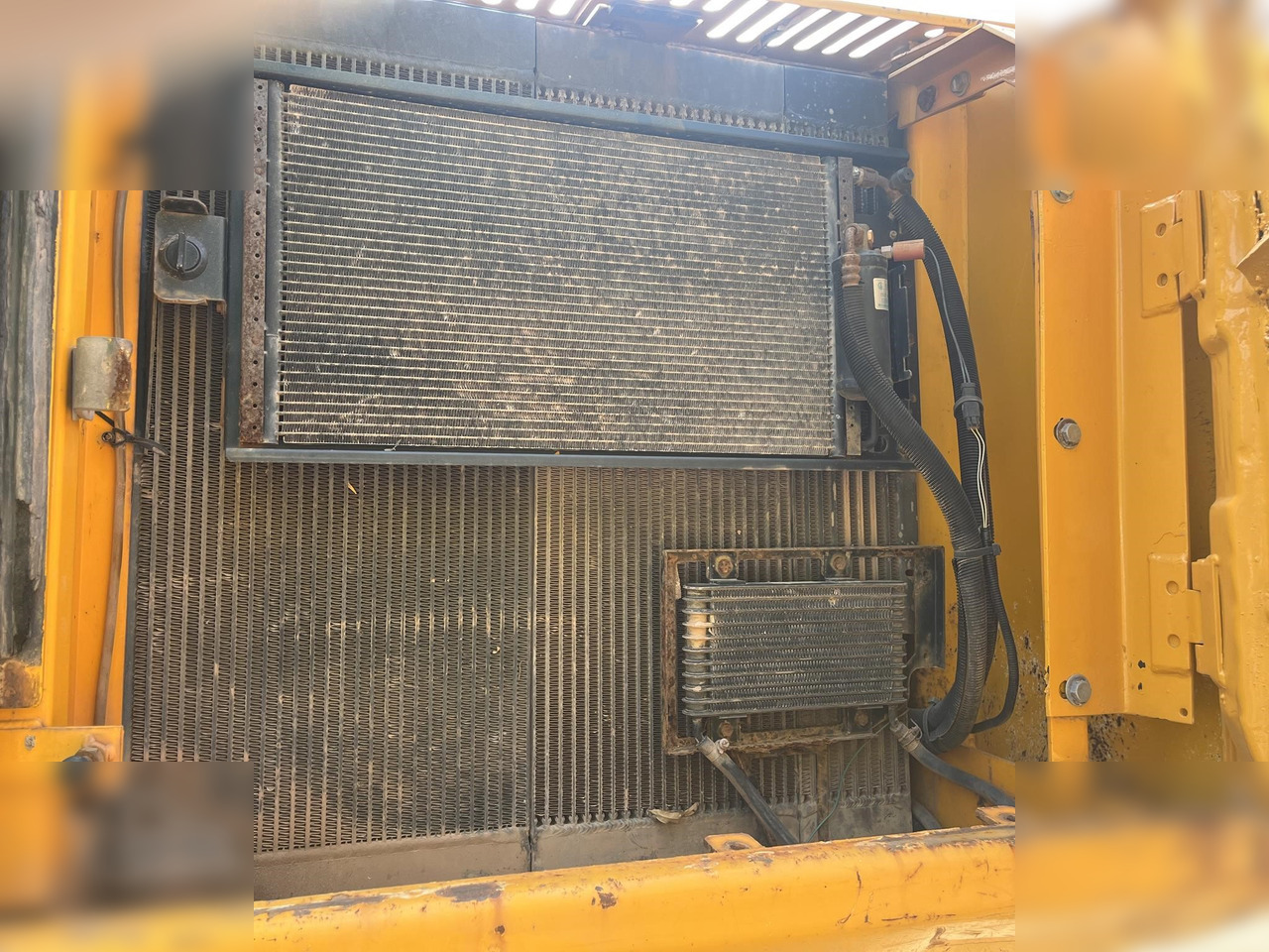 JCB JS220 LC - Bager guseničar: slika 5 JCB JS220 LC - Bager guseničar: slika 5