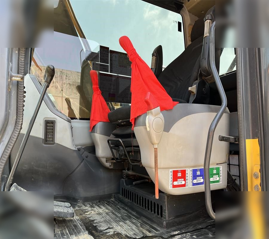 KOMATSU PC130-7 - Bager guseničar: slika 5 KOMATSU PC130-7 - Bager guseničar: slika 5