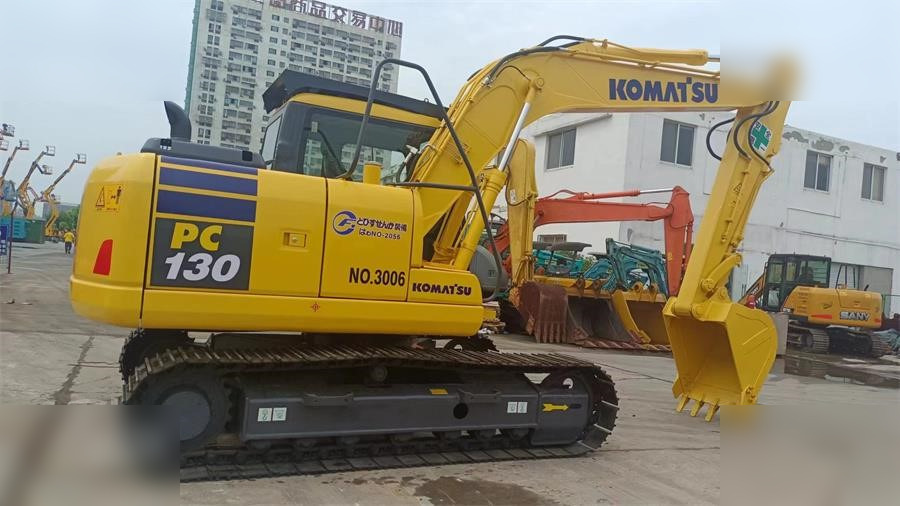 KOMATSU PC130-7 - Bager guseničar: slika 1 KOMATSU PC130-7 - Bager guseničar: slika 1