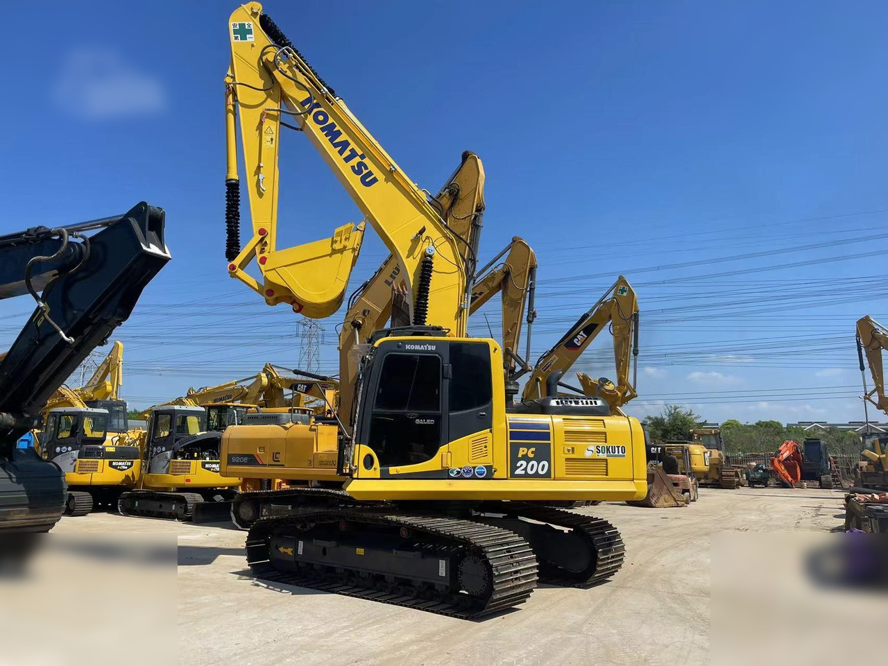 KOMATSU PC200-8N1 - Bager guseničar: slika 2 KOMATSU PC200-8N1 - Bager guseničar: slika 2