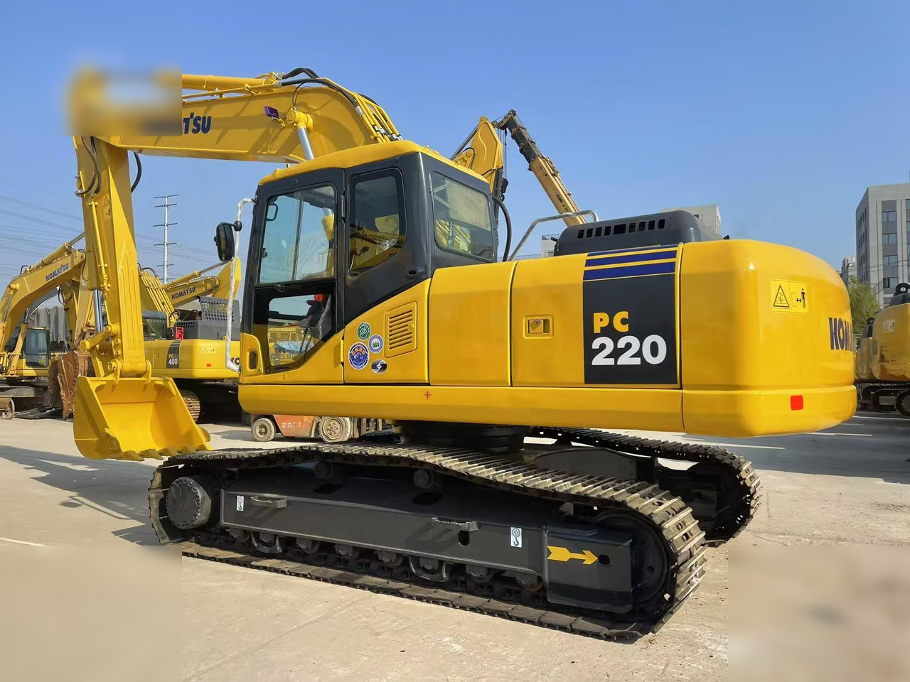 KOMATSU PC220-7 - Bager guseničar: slika 4 KOMATSU PC220-7 - Bager guseničar: slika 4