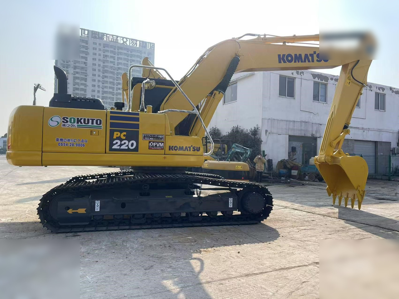 KOMATSU PC220-8 - Bager guseničar: slika 4 KOMATSU PC220-8 - Bager guseničar: slika 4