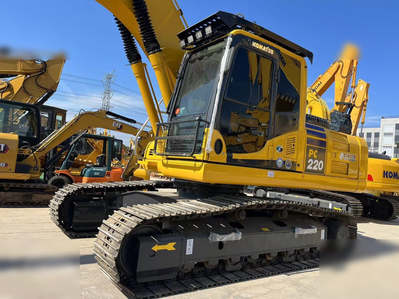 KOMATSU PC220-8 - Bager guseničar: slika 3 KOMATSU PC220-8 - Bager guseničar: slika 3