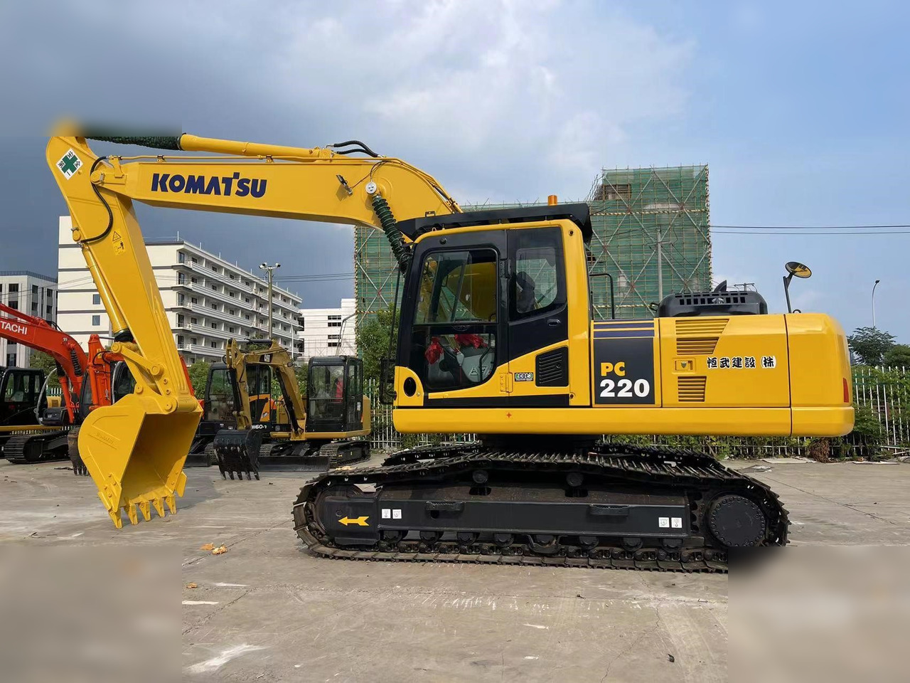 KOMATSU PC220-8 - Bager guseničar: slika 4 KOMATSU PC220-8 - Bager guseničar: slika 4