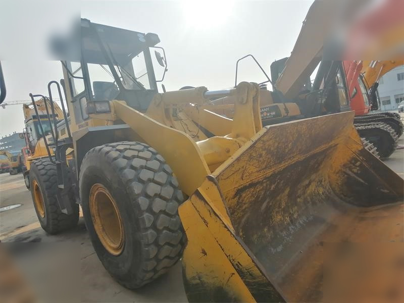 KOMATSU WA320-3 - Utovarivač točkaš: slika 2 KOMATSU WA320-3 - Utovarivač točkaš: slika 2