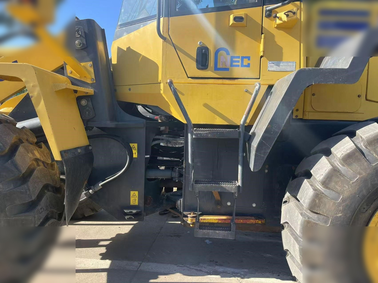 KOMATSU WA320-5 - Utovarivač točkaš: slika 3 KOMATSU WA320-5 - Utovarivač točkaš: slika 3