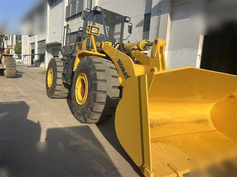 KOMATSU WA470-3 - Utovarivač točkaš: slika 5 KOMATSU WA470-3 - Utovarivač točkaš: slika 5