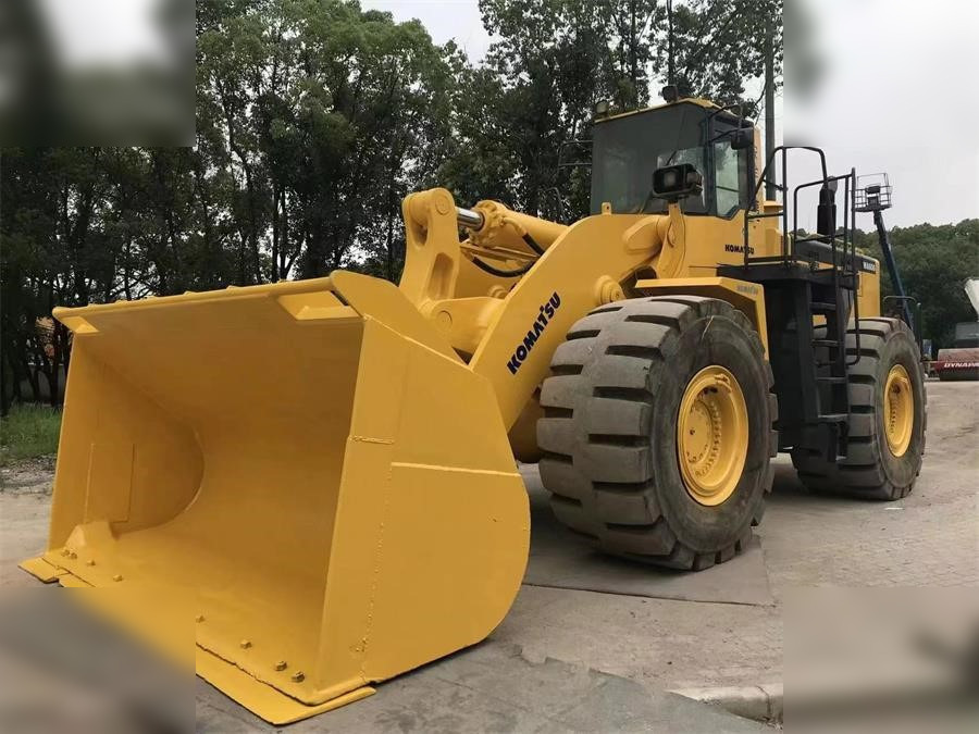 KOMATSU WA600-3 - Utovarivač točkaš: slika 2 KOMATSU WA600-3 - Utovarivač točkaš: slika 2