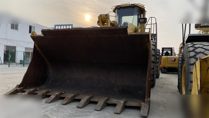 KOMATSU WA600-3 - Utovarivač točkaš: slika 5 KOMATSU WA600-3 - Utovarivač točkaš: slika 5