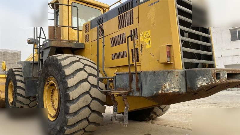 KOMATSU WA600-3 - Utovarivač točkaš: slika 3 KOMATSU WA600-3 - Utovarivač točkaš: slika 3