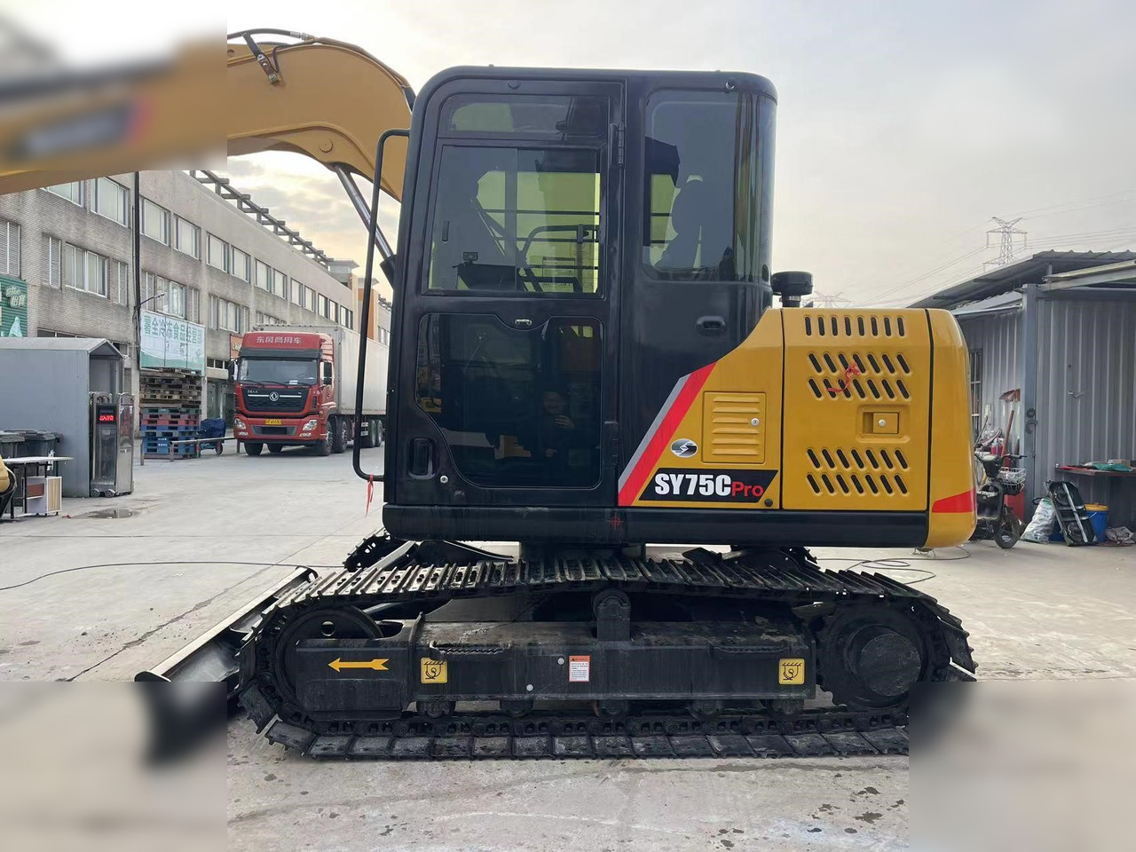 SANY SY75C - Bager guseničar: slika 2 SANY SY75C - Bager guseničar: slika 2