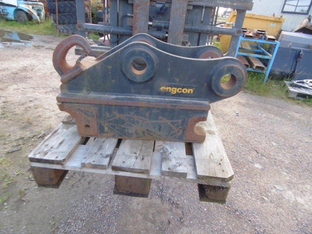 Engcon snabbfäste till Hitachi 210 - Brza spojnica za Građevinska mašina: slika 1 Engcon snabbfäste till Hitachi 210 - Brza spojnica za Građevinska mašina: slika 1