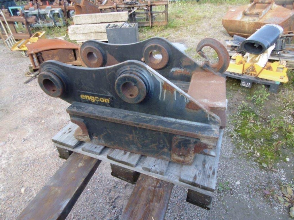 Engcon snabbfäste till Hitachi 210 - Brza spojnica za Građevinska mašina: slika 2 Engcon snabbfäste till Hitachi 210 - Brza spojnica za Građevinska mašina: slika 2