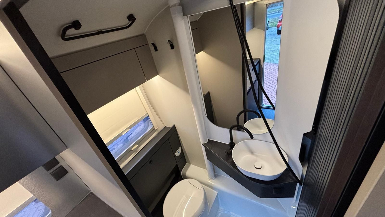 Lizing Adria Action 391 LH Sports*FUßBODEN-TEMP*SCHWENK-TISCH Adria Action 391 LH Sports*FUßBODEN-TEMP*SCHWENK-TISCH: slika 11 Lizing Adria Action 391 LH Sports*FUßBODEN-TEMP*SCHWENK-TISCH Adria Action 391 LH Sports*FUßBODEN-TEMP*SCHWENK-TISCH: slika 11