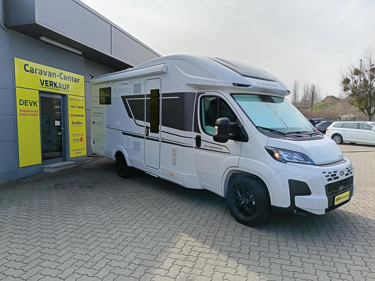 Adria Coral ALL-IN 650 DL*LUFTFEDERUNG HA*SOLAR*SOFORT - Poluintegrisani kamper: slika 2 Adria Coral ALL-IN 650 DL*LUFTFEDERUNG HA*SOLAR*SOFORT - Poluintegrisani kamper: slika 2