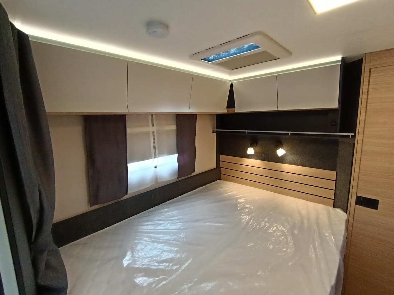 Poluintegrisani kamper Hobby MAXIA T 740 WF 132 kW*4,4 t*2026*LITHIUM*MARKISE: slika 11