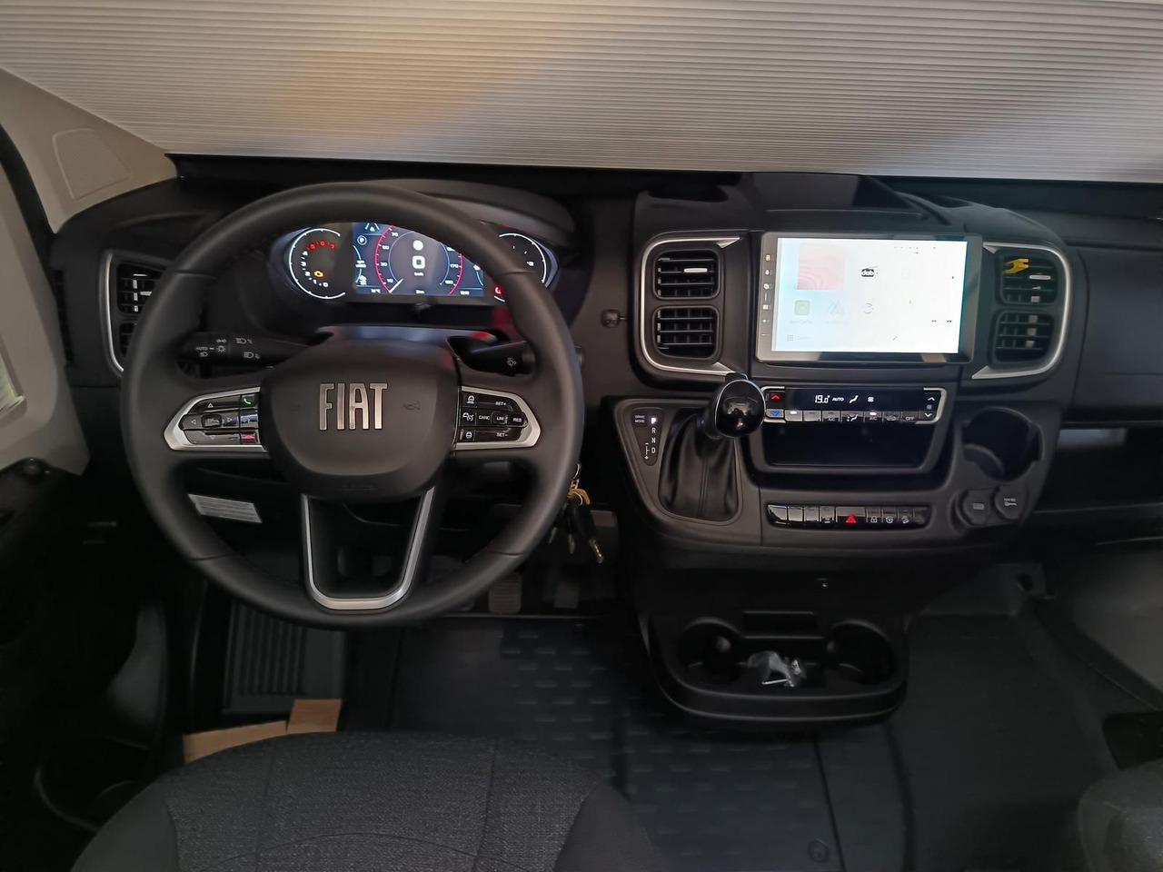 Poluintegrisani kamper Hobby MAXIA T 740 WF 132 kW*4,4 t*2026*LITHIUM*MARKISE: slika 24