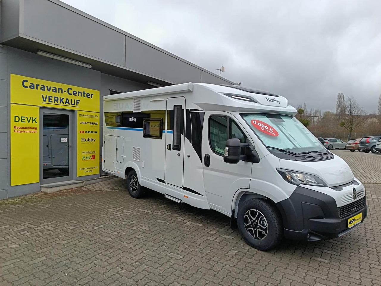 Hobby Ontour C680 GE*AUTOMATIK*LITHIUM*MARKISE*SOFORT* - Poluintegrisani kamper: slika 2 Hobby Ontour C680 GE*AUTOMATIK*LITHIUM*MARKISE*SOFORT* - Poluintegrisani kamper: slika 2