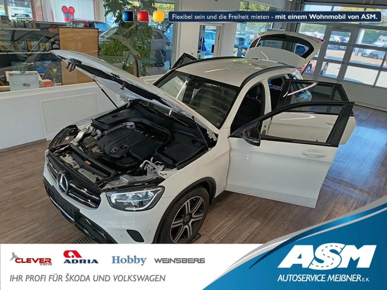 Mercedes-Benz GLC 220d AMG Line 4MATIC*AHK*NAVI*LED*R-KAM*DAB* - SUV: slika 1 Mercedes-Benz GLC 220d AMG Line 4MATIC*AHK*NAVI*LED*R-KAM*DAB* - SUV: slika 1