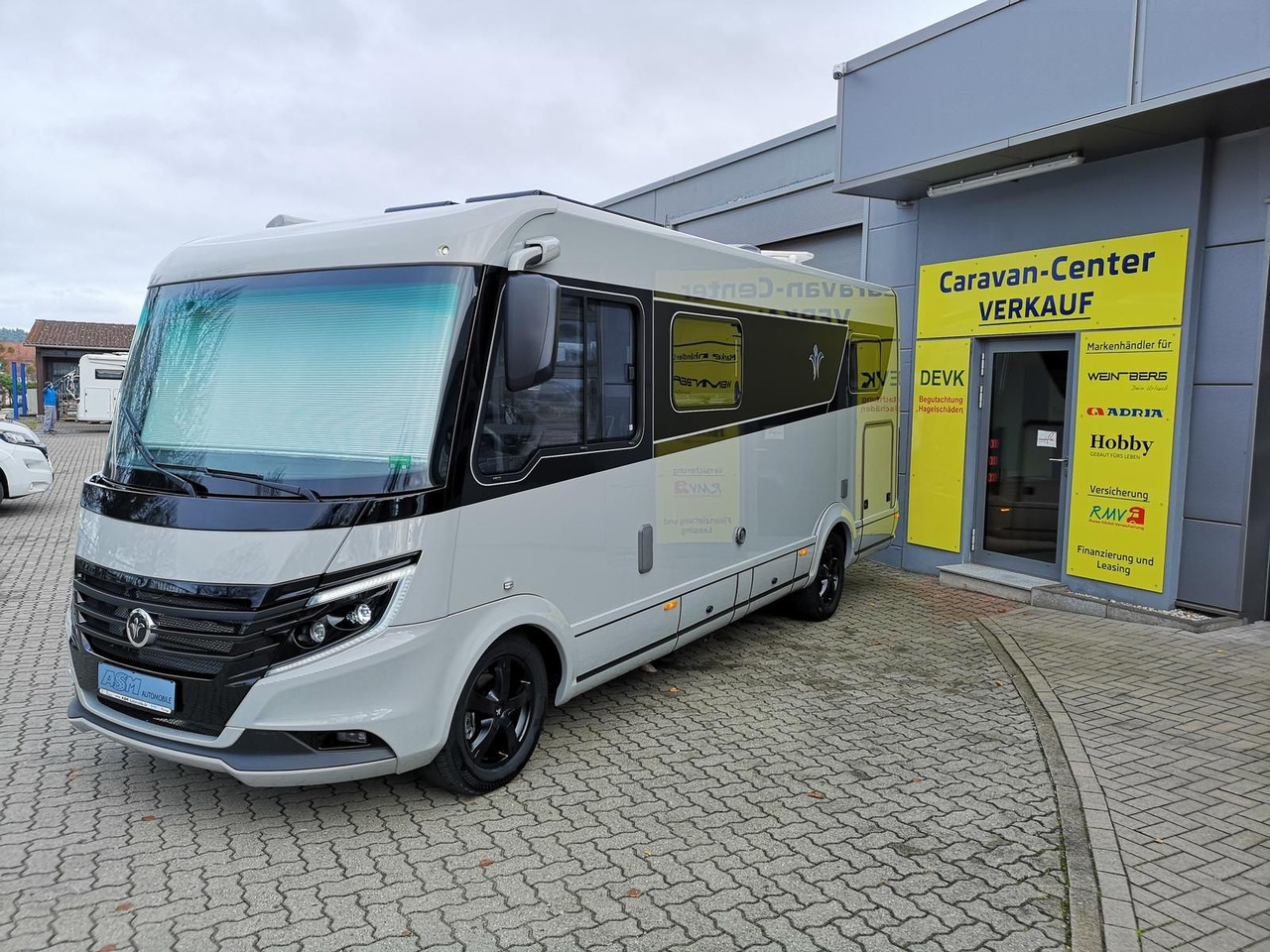 Niesmann + Bischoff iSmove 6.9 E 132 kW+AHK+SOLAR+ALDE+KLIMA+NAVI - Integrisani kamper: slika 2 Niesmann + Bischoff iSmove 6.9 E 132 kW+AHK+SOLAR+ALDE+KLIMA+NAVI - Integrisani kamper: slika 2