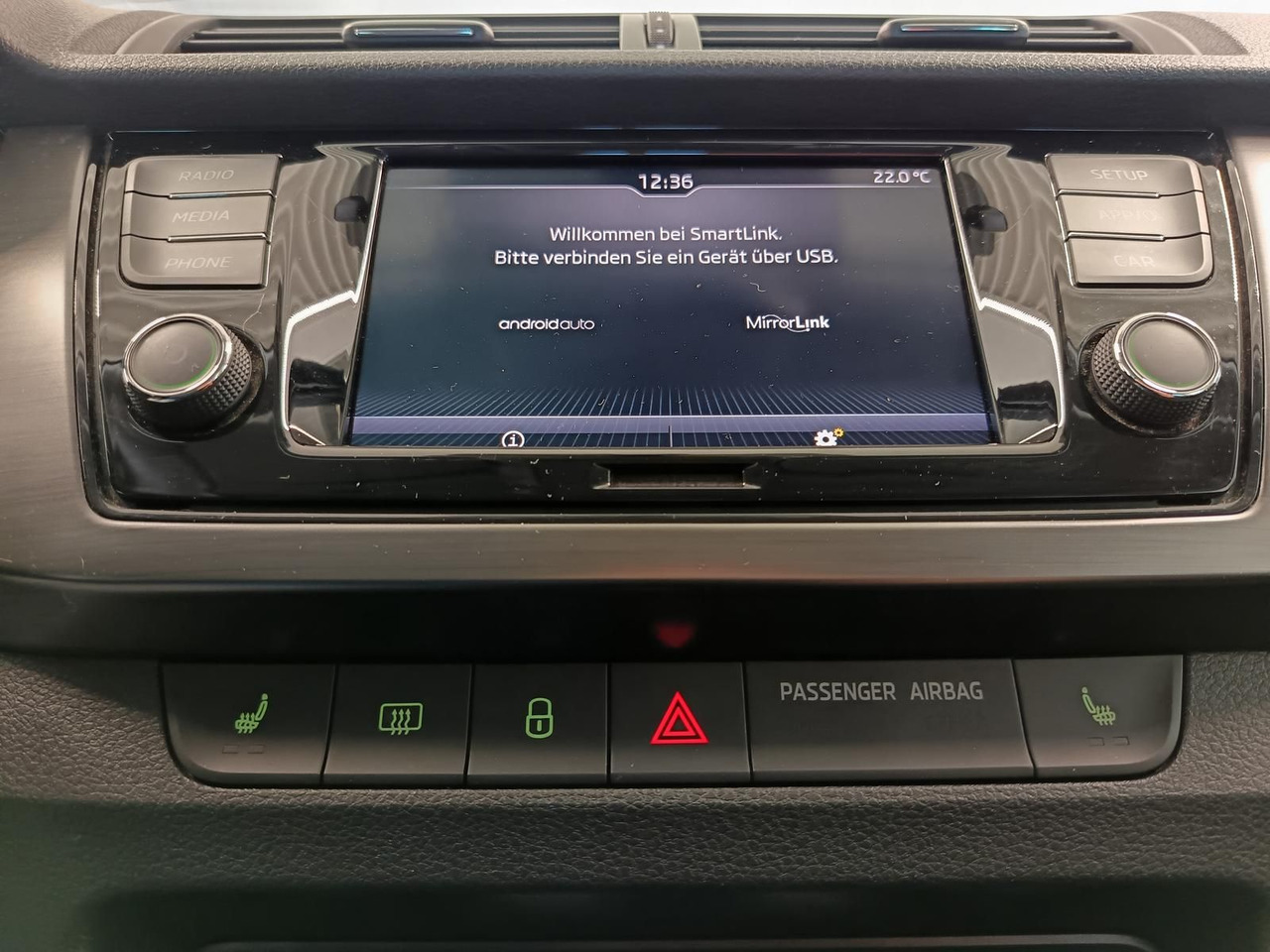 Karavan Skoda Fabia Combi Style 1.0 TSI*AHK*LED*R-KAM*PDC*SHZ*: slika 11 Karavan Skoda Fabia Combi Style 1.0 TSI*AHK*LED*R-KAM*PDC*SHZ*: slika 11