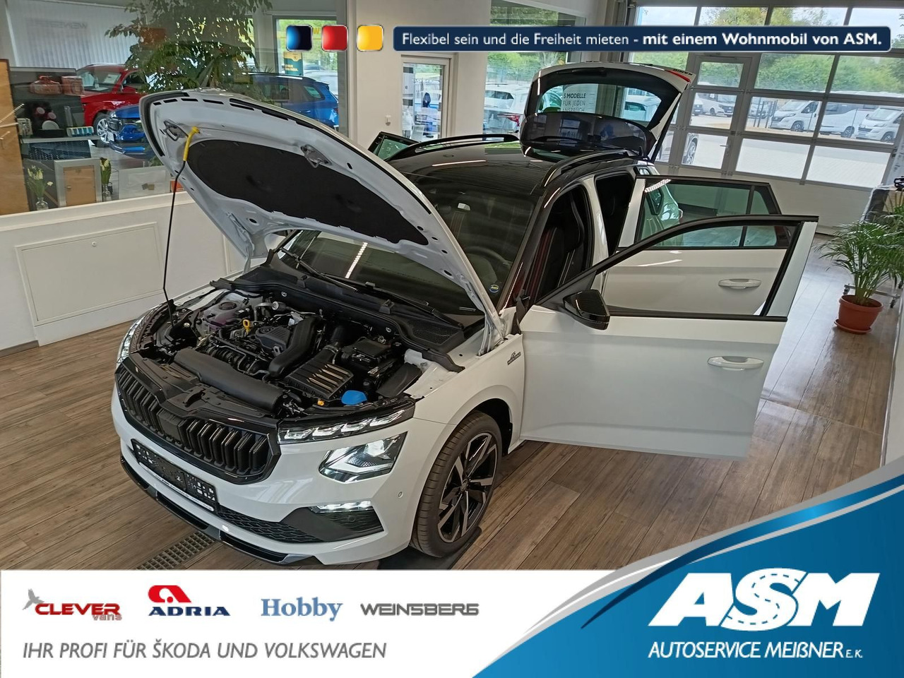 Skoda Kamiq Monte Carlo 1,5 TSI DSG*AHK*PANO*LED*ACC* - SUV: slika 1 Skoda Kamiq Monte Carlo 1,5 TSI DSG*AHK*PANO*LED*ACC* - SUV: slika 1