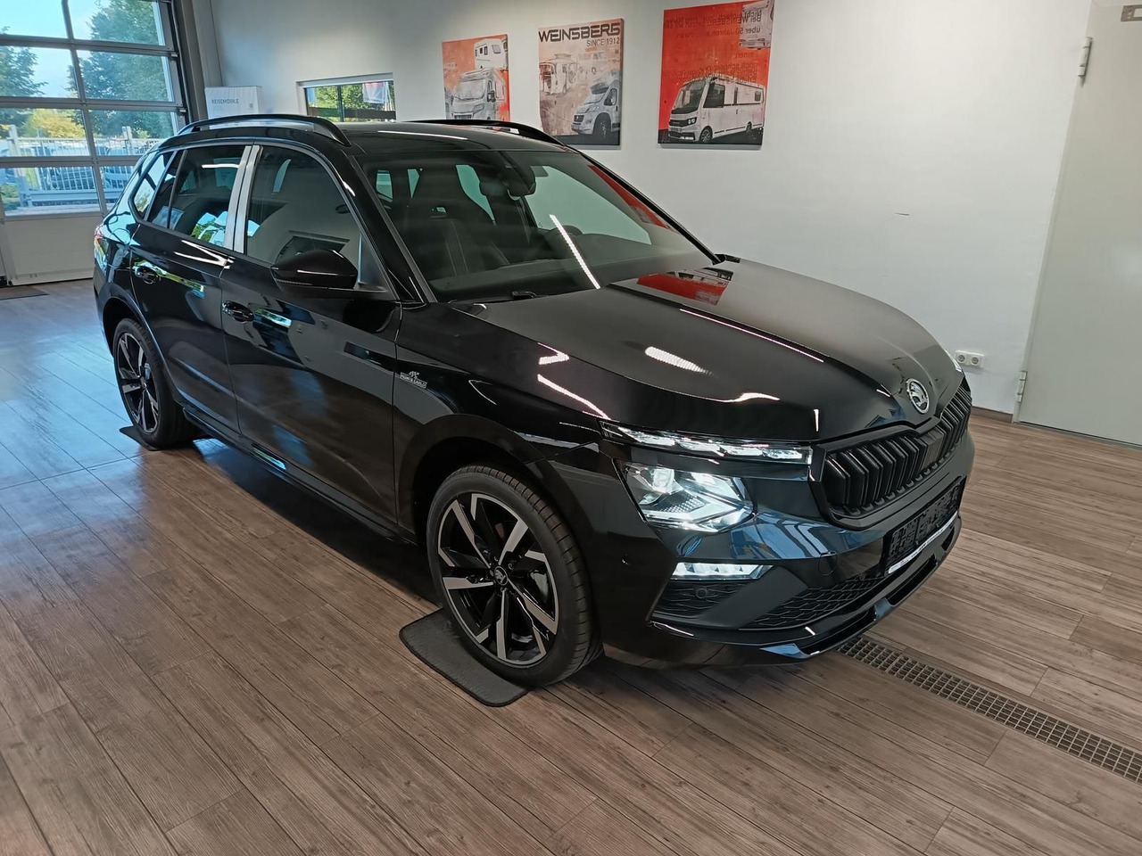 Skoda Kamiq Monte Carlo 1,5 TSI DSG*AHK*PANO*LED*ACC* - SUV: slika 3 Skoda Kamiq Monte Carlo 1,5 TSI DSG*AHK*PANO*LED*ACC* - SUV: slika 3