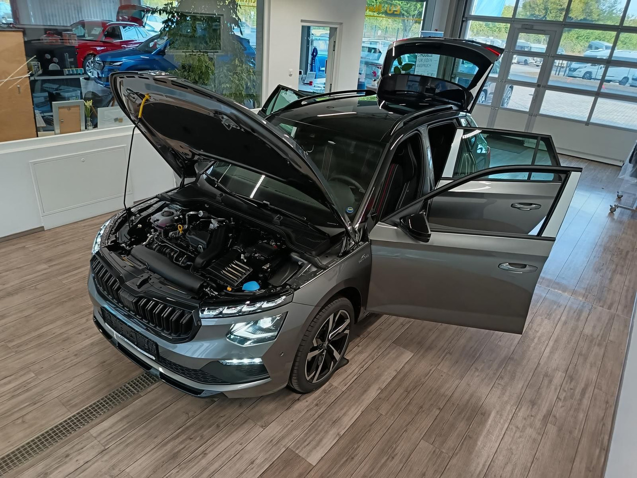 Skoda Kamiq Monte Carlo 1,5 TSI DSG*AHK*PANO*LED*ACC* - SUV: slika 2 Skoda Kamiq Monte Carlo 1,5 TSI DSG*AHK*PANO*LED*ACC* - SUV: slika 2