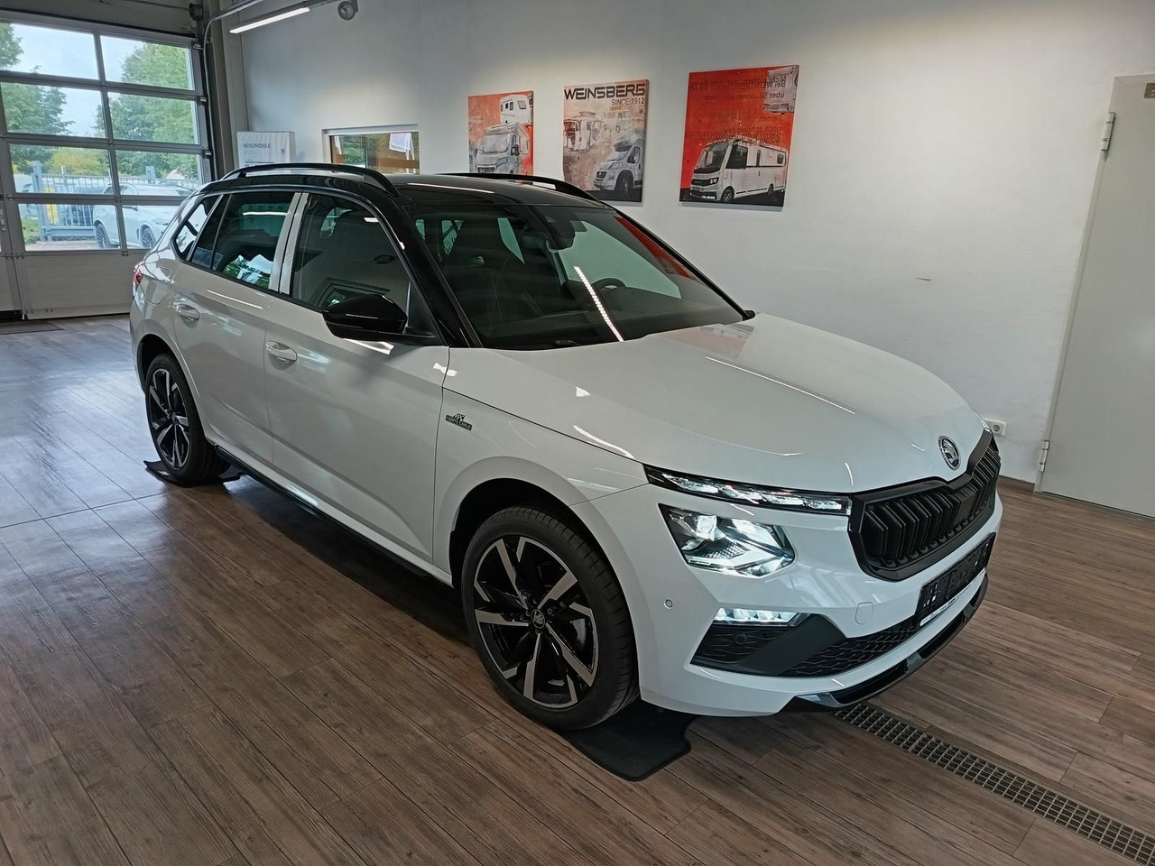 Skoda Kamiq Monte Carlo 1,5 TSI DSG*AHK*PANO*LED*ACC* - SUV: slika 3 Skoda Kamiq Monte Carlo 1,5 TSI DSG*AHK*PANO*LED*ACC* - SUV: slika 3