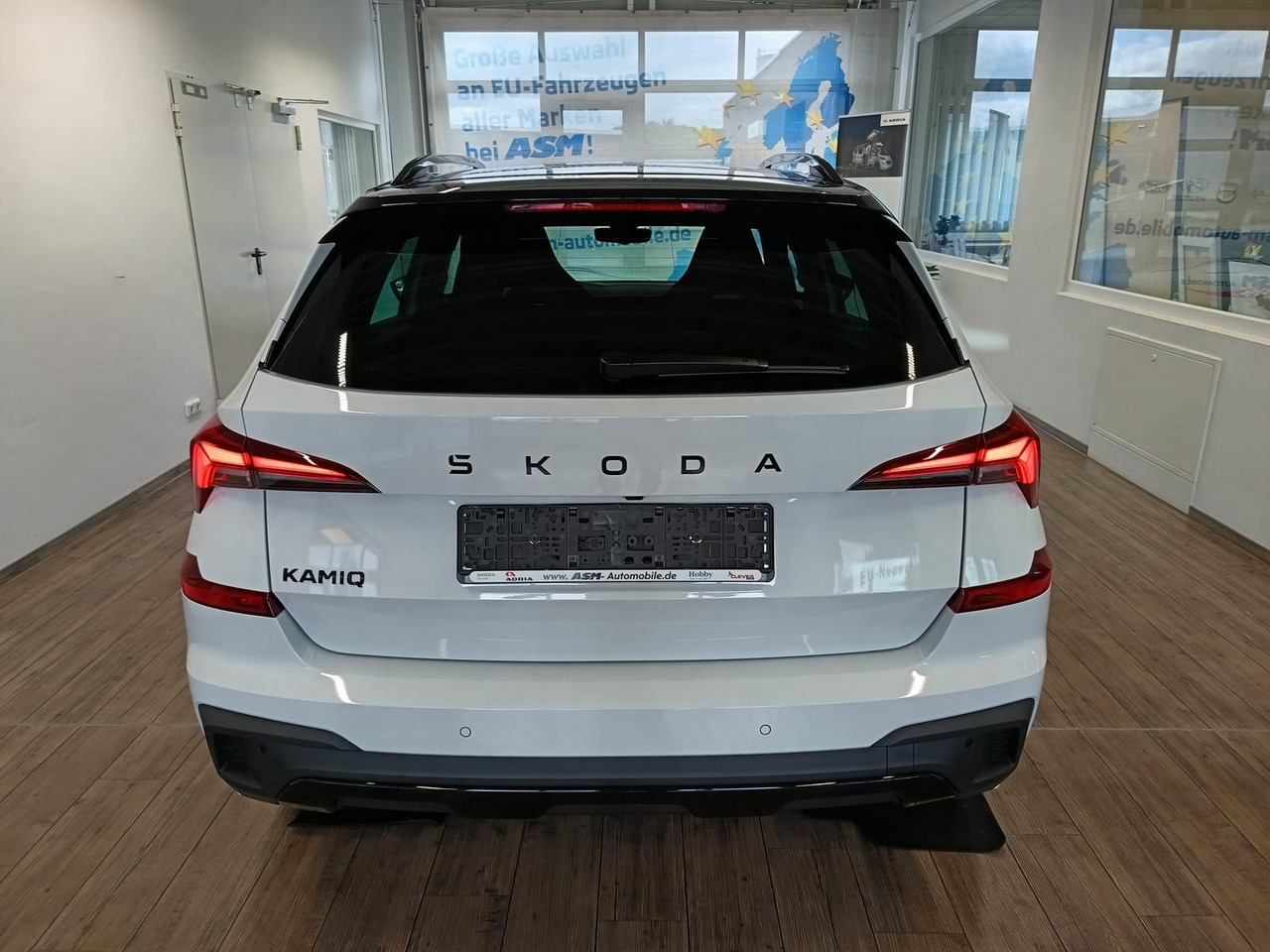 Skoda Kamiq Monte Carlo 1,5 TSI DSG*AHK*PANO*LED*ACC* - SUV: slika 5 Skoda Kamiq Monte Carlo 1,5 TSI DSG*AHK*PANO*LED*ACC* - SUV: slika 5