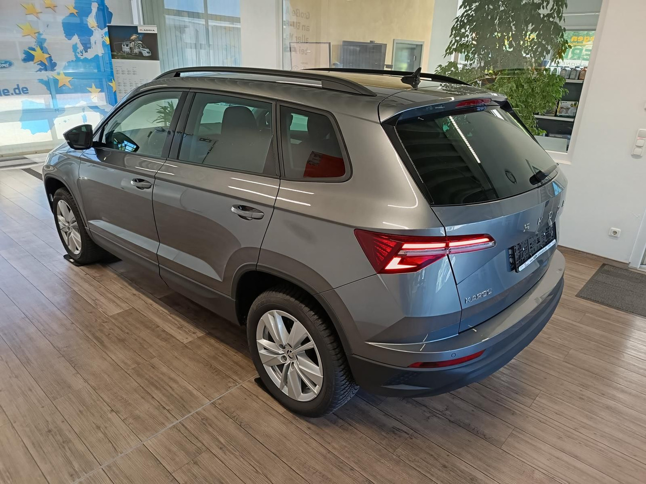Skoda Karoq Selection 1.5 TSI DSG*NAVI*ACC*AHK-VORBER* - SUV: slika 4 Skoda Karoq Selection 1.5 TSI DSG*NAVI*ACC*AHK-VORBER* - SUV: slika 4