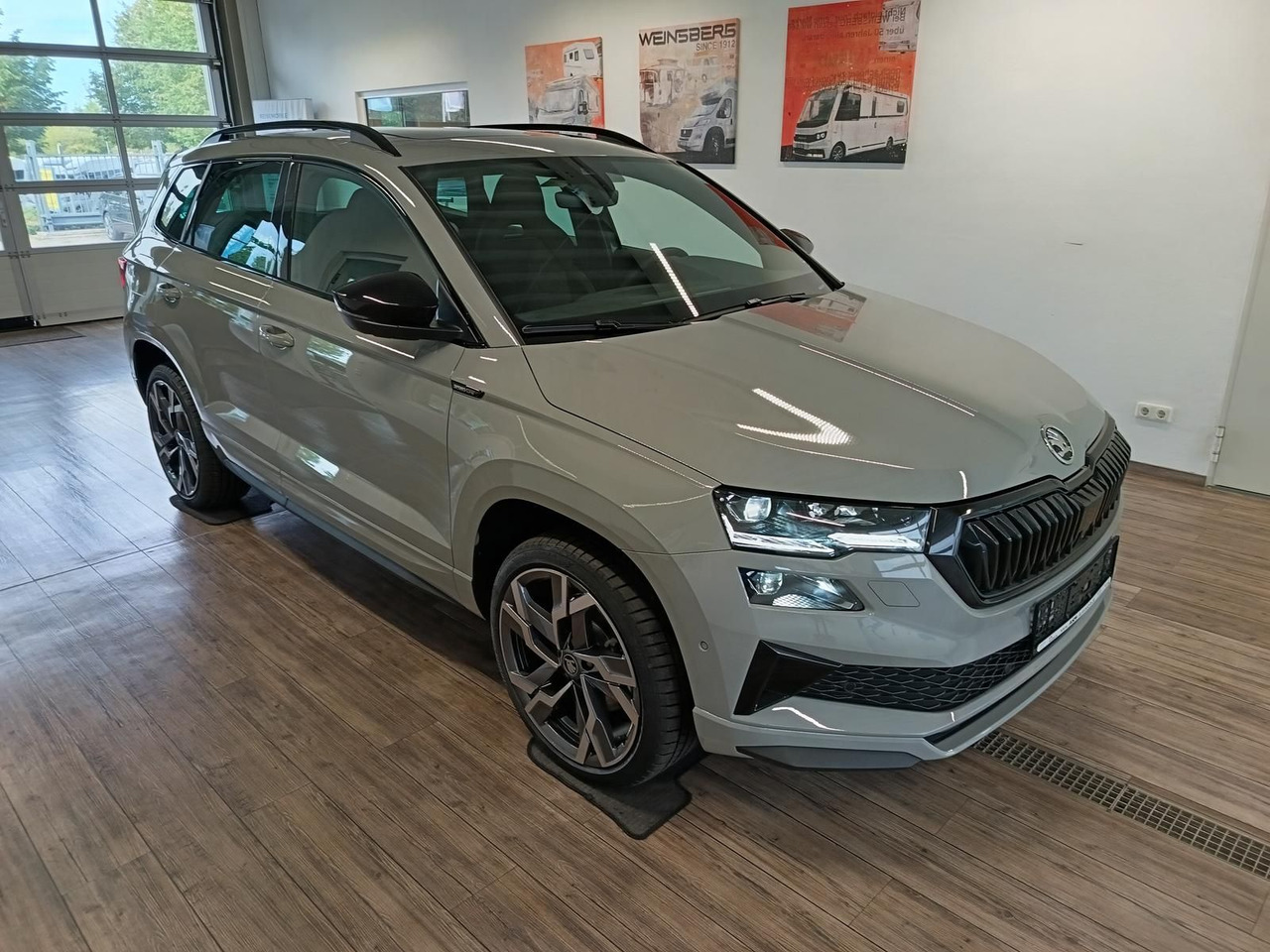 Skoda Karoq Sportline 1,5 TSI DSG*AHK*PSD*STD.HZG*NAVI - SUV: slika 3 Skoda Karoq Sportline 1,5 TSI DSG*AHK*PSD*STD.HZG*NAVI - SUV: slika 3