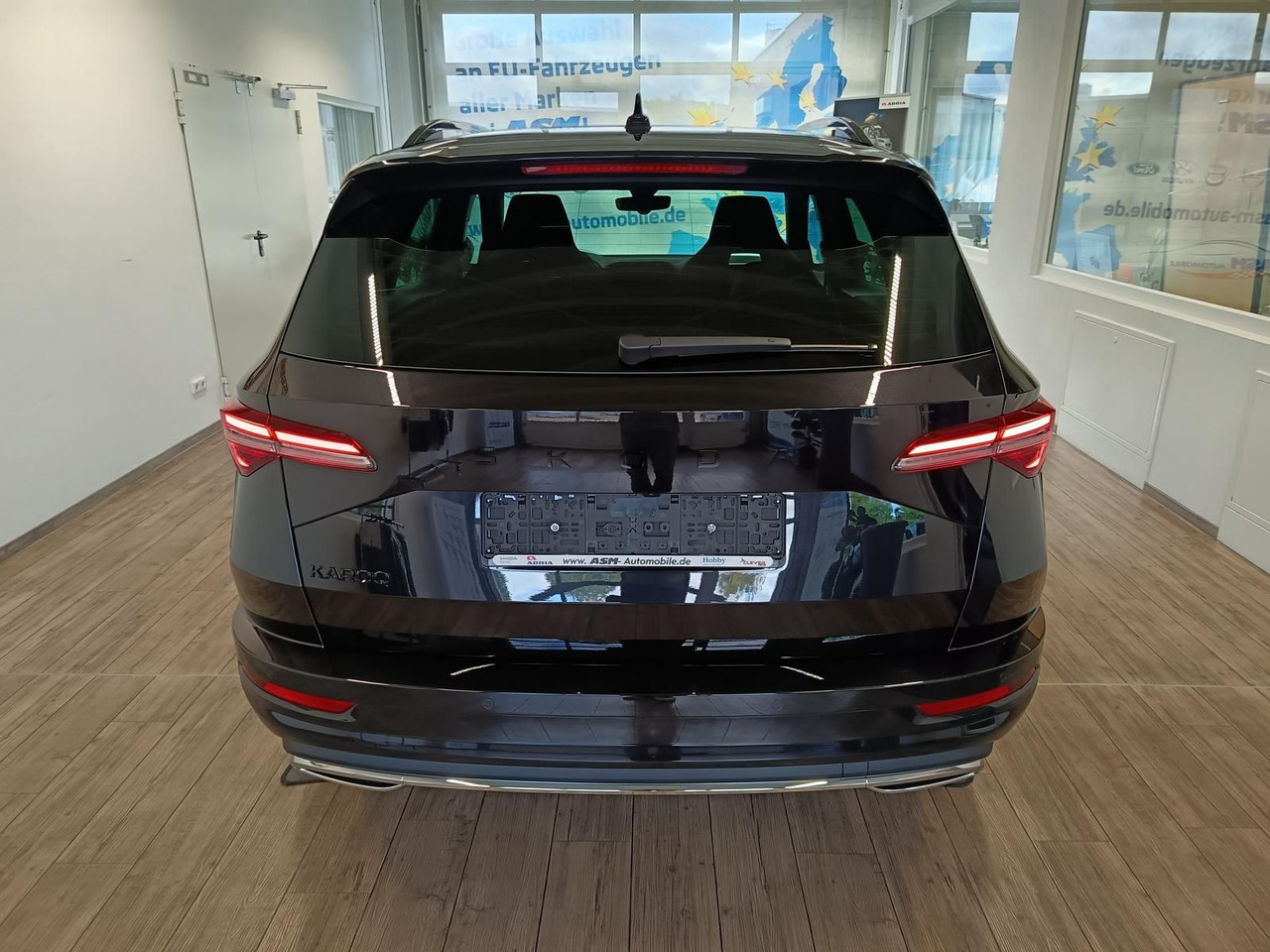 Skoda Karoq Sportline 1,5 TSI DSG*AHK*PSD*STD.HZG*NAVI - SUV: slika 5 Skoda Karoq Sportline 1,5 TSI DSG*AHK*PSD*STD.HZG*NAVI - SUV: slika 5