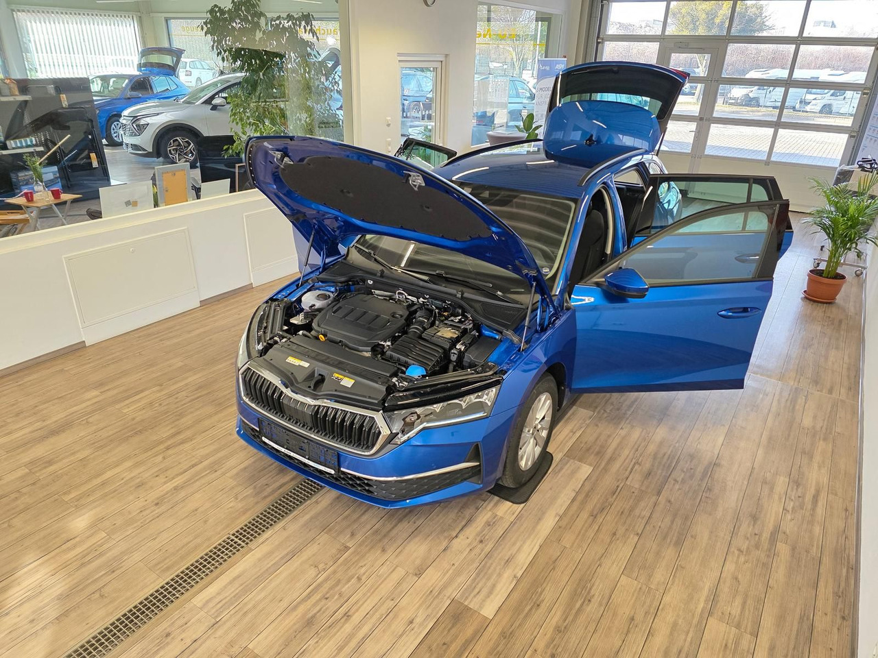 Skoda Octavia Combi Selection DSG*AHK*WINTERPAKET*LED* - Karavan: slika 2 Skoda Octavia Combi Selection DSG*AHK*WINTERPAKET*LED* - Karavan: slika 2