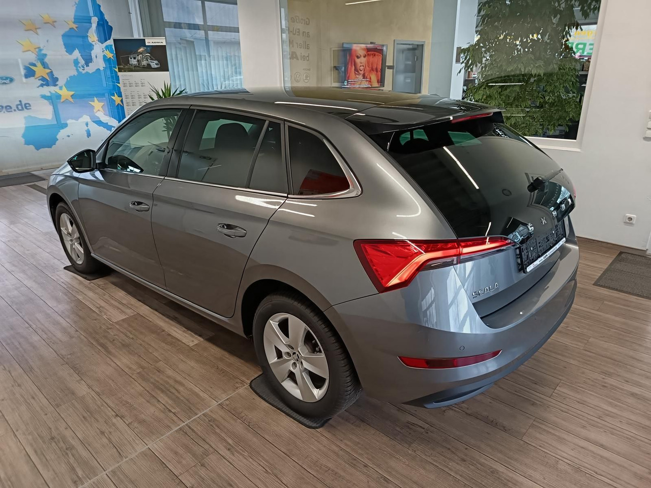 Skoda Scala Style 1,5 TSI DSG*PANO*LED*DAB*ALLWETTER* - Limuzina: slika 4 Skoda Scala Style 1,5 TSI DSG*PANO*LED*DAB*ALLWETTER* - Limuzina: slika 4