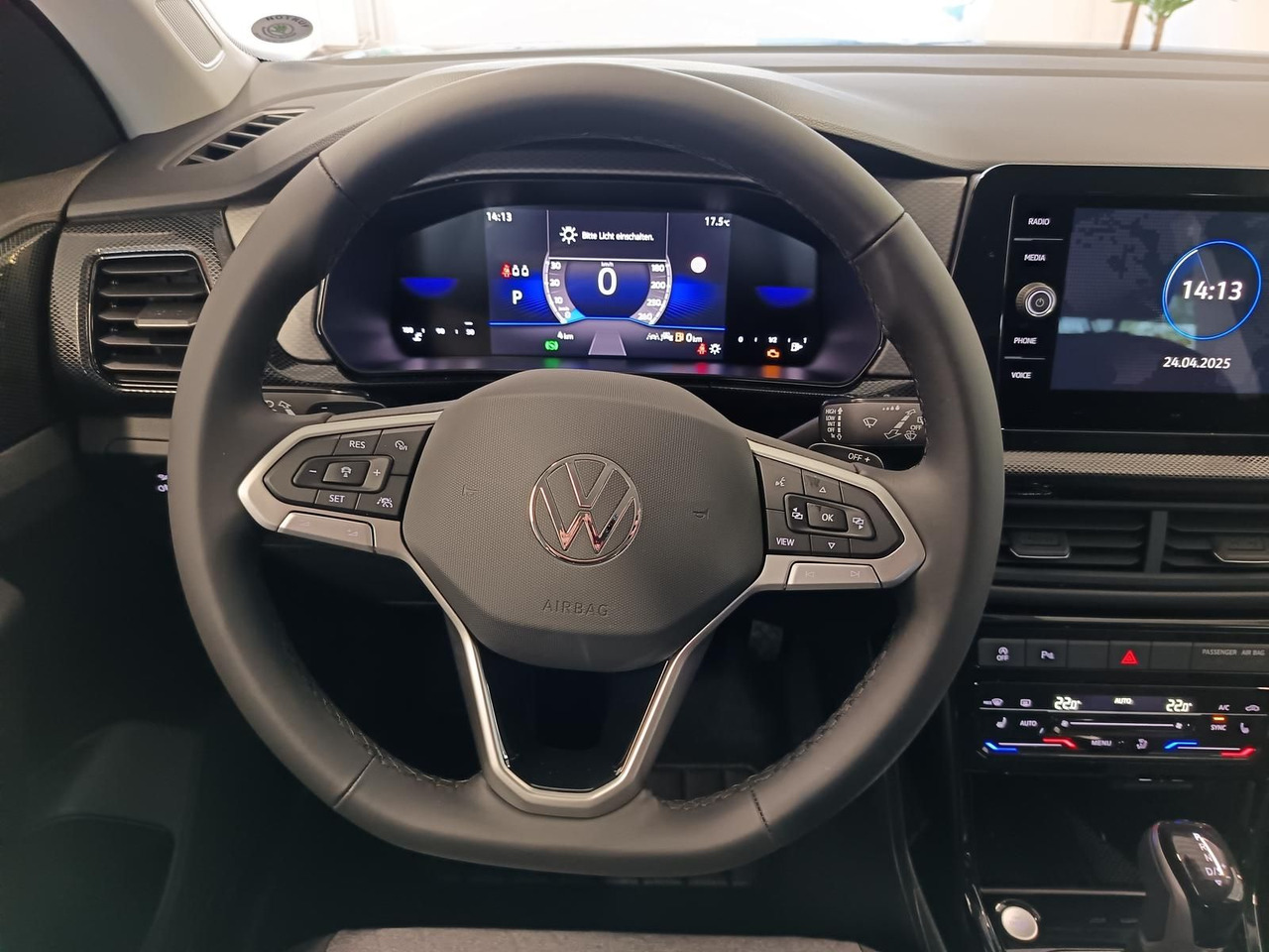 SUV Volkswagen T-Cross Life 1.5 TSI DSG*AHK*MATRIX LED*ACC*SHZ*: slika 8