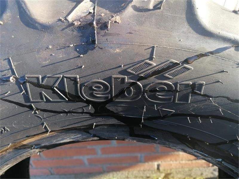 Kleber 300/70R20 - Guma za Korisno/ Posebno vozilo: slika 5 Kleber 300/70R20 - Guma za Korisno/ Posebno vozilo: slika 5